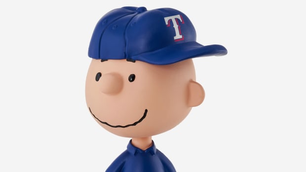 Peanuts Charlie Brown Texas Rangers Bobblehead